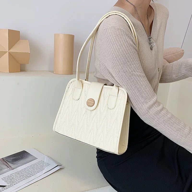 Timeless Classic Spring Bag