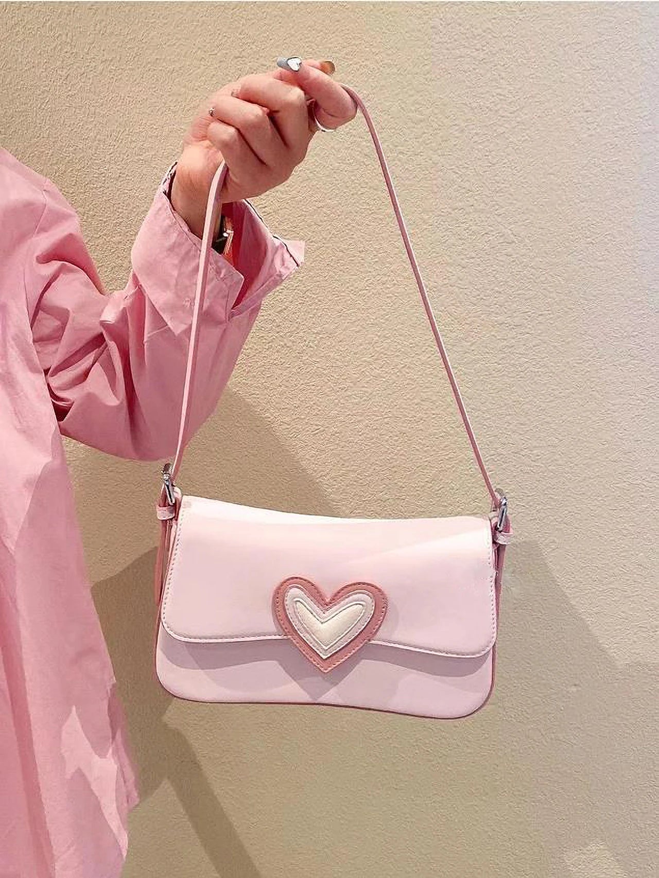 Sweet Heart Underarm Handbag